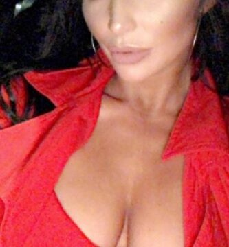 scarletbuvier