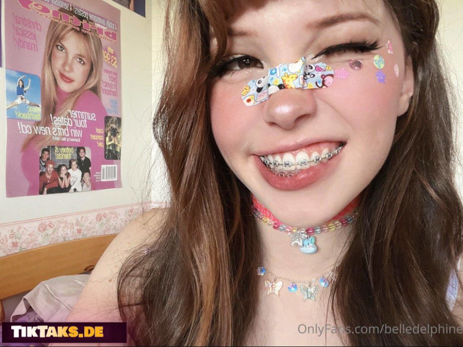belle delphine july