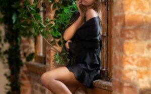 Liza Waiss aka Coverm XXX