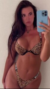 Ivana Knoll