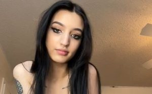 [VIDEO] Alisonrainer nude brunette shows her tits panties bra