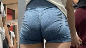 Flaca con culito delicioso jeans
